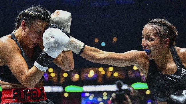 SMASHOT: Ditampar Kegagalan, Dibelai Kemenangan