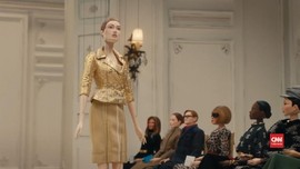 VIDEO: Pandemi, Moschino Gelar Fashion Show Pakai Marionette