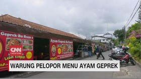 VIDEO: Warung Pelopor Menu Ayam Geprek