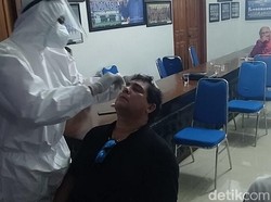 Jelang Shopee Liga 1 2020 Lanjut, Arema FC Lakukan Swab Test