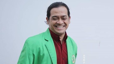 img-title Viral Mahasiswa asal Boyolali Disebut Mirip Didi Kempot