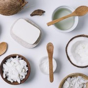 Beauty Hacks! Ini Cara Terbaik Menggunakan Minyak Kelapa Untuk Rangkaian Kecantikan
