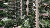 FOTO: Menengok Apartemen Berbalut Dedaunan di China Dibangun pada 2018 lalu, setiap balkon apartemen ini dirancang sebagai ruang untuk berbagai tanaman rindang tumbuh.