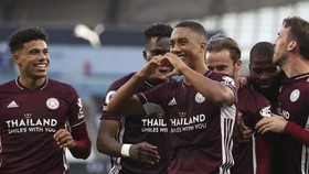 Kuda Hitam Menghentak, Kuda Unggulan Melempem di Liga Inggris