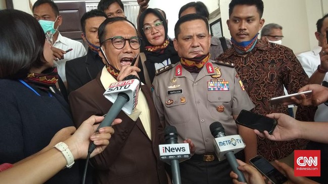 Irjen Napoleon Bonaparte dikabarkan kembali bertugas sebagai anggota Polri setelah bebas dari penjara terkait dua kasus pidana yang menjeratnya.