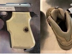 Lewati Pos Keamanan Bandara, Pria Ini Selundupkan Pistol di Sepatu
