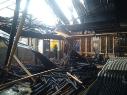 Diduga Konsleting Listrik, 3 Kelas Sekolah di Bandung Hangus Terbakar