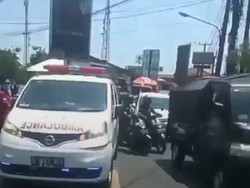 Viral Oknum Satpol PP Halangi-Tabrak Ambulans di Bogor, Ini Kata Polisi