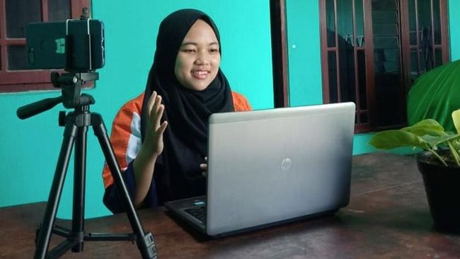 Kreativitas Guru Otomotif Diasah saat Pandemi Pandemi COVID-19 melahirkan beragam kreativitas. salah satunya di dunia pendidikan vokasi otomotif.