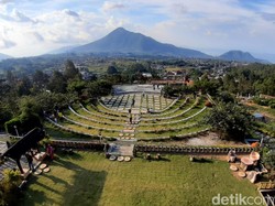 Pesona Alam Indah dari Lereng Gunung Merbabu