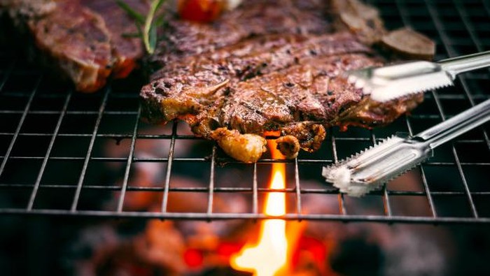 Coba Ikuti Cara Ini Untuk Memanggang Saat Tidak Punya Panggangan di Rumah!