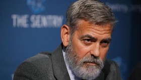 George Clooney Singgung Nyali Nolan Rilis Tenet di Bioskop