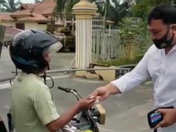 Kena Operasi Yustisi, Tukang Becak Ini Malah Dibelikan Masker oleh Polisi