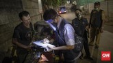 FOTO: Sensus Penduduk Tunawisma Saat Tengah Malam BPS melakukan sensus penduduk tengah malam untuk mendata para tunawisma di sekitar pasar, terminal hingga pelabuhan.