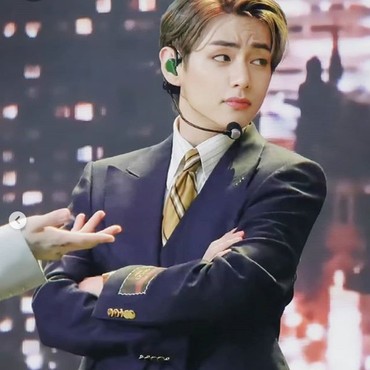 V BTS Bocorkan Informasi Penting soal Mixtape Perdana yang Segera Rilis