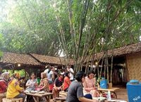 5 Warung Makan dengan Suasana Kampung yang Ada di Tangerang
