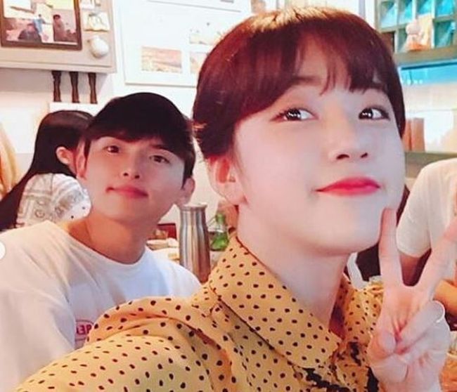 8 Potret dan Fakta Ari ExTahiti, Pacar Cantik Ryeowook Super Junior