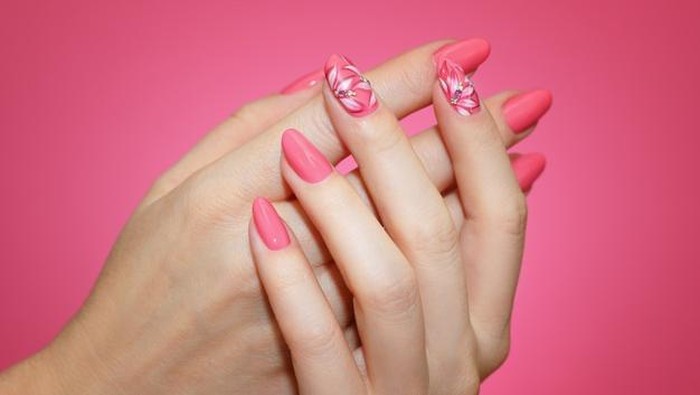 Anti Gagal, Tips Mudah Membuat Nail Art Sendiri di Rumah