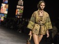 Dior Pakai Kain Endek Bali di Paris Fashion Week