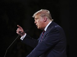 Menhan AS Dipecat, Trump Diminta Maju Capres 2024