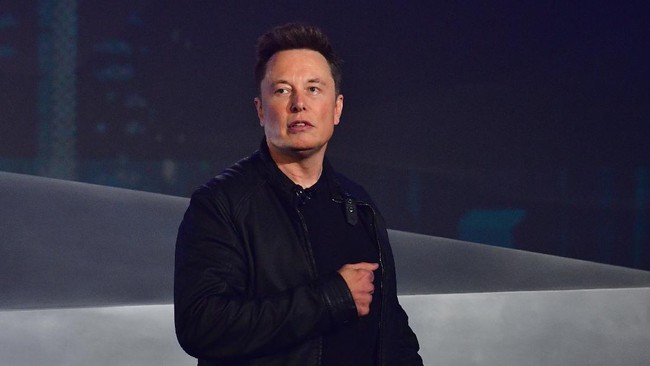 CEO Tesla Elon Musk bilang jika ada yang menginginkan merger, pihaknya membuka kesempatan membicarakan hal itu.