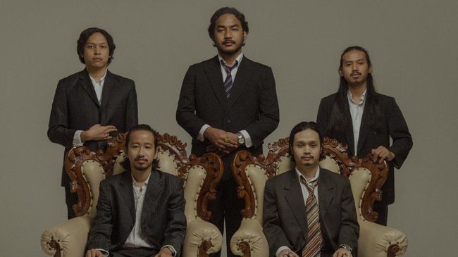 Band .Feast meminta Partai NasDem ganti rugi usai intro lagu Gugatan Rakyat Semesta disebut dipakai tanpa izin dalam video cuplikan pidato Anies Baswedan.