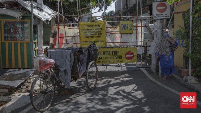 Epidemiolog mengatakan setiap negara termasuk Indonesia berpotensi menerapkan kembali lockdown untuk mencegah penularan Covid-19 semakin meluas.