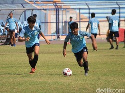 Shopee Liga 1 Ditunda Lagi, Apa Imbasnya ke Pemain Persela?