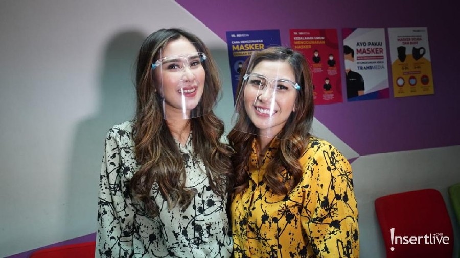 Syahnaz dan Nisya