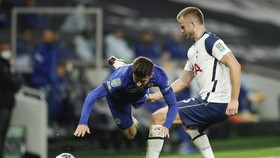 Kabur Buang Air, Dier Dikejar Mourinho ke Ruang Ganti