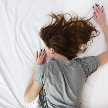7 Cara Ini Bisa Membuat Kamu Tidur Lebih Cepat