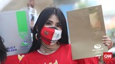 FOTO: Aksi Damai Pemegang Polis WanaArtha di Kejagung Sejumlah pemegang polis atau nasabah asuransi WanaArtha melakukan aksi damai di depan Kantor Jampidsus Kejagung RI, Jakarta, Kamis, (1/10).