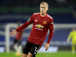 Donny van de Beek Runtuhkan Benteng Brighton