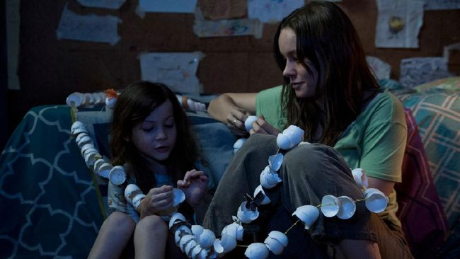 Inspirasi cerita dalam film dapat berasal dari mana saja, termasuk buku-buku populer seperti novel. Berikut rekomendasi film Netflix yang diadaptasi dari novel.