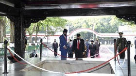 Jokowi-Maruf Tinjau Sumur Lubang Buaya di Hari Kesaktian Pancasila