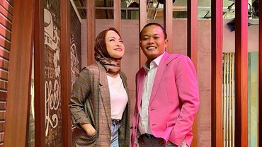 Bikin Syok, Roy Kiyoshi Ungkap Ramalan Asmara Sule & Nathalie Holscher