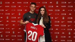 5 Pesona Cantik Rute Cardoso, WAGs Baru Liverpool