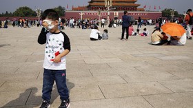 Genjot Populasi, Pasutri China Dibolehkan Punya 3 Anak