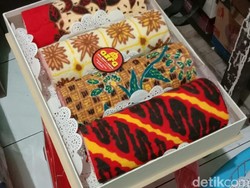 Cantik! Ini Kue Tart dan Brownies Motif Batik dari Brebes