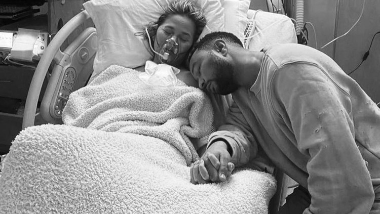 Chrissy Teigen Chrissy Teigen