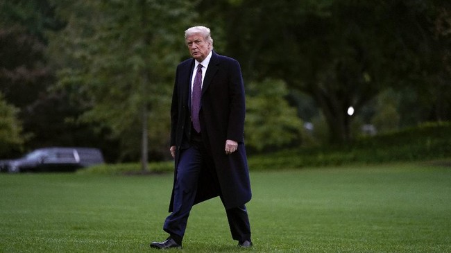 Presiden Amerika Serikat, Donald Trump, berencana memberikan pengampunan dan remisi hukuman terhadap lebih dari 100 narapidana.
