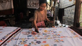 Cerita di Balik Kain, Jalan Lain Melestarikan Batik