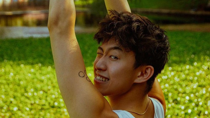 Mantap, 5 Artis Indonesia Berikut Karyanya Masuk Billboard!