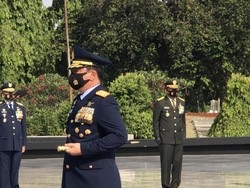 Sambut HUT Ke-75 TNI, Panglima Ziarah Nasional-Tabur Bunga di TMP Kalibata
