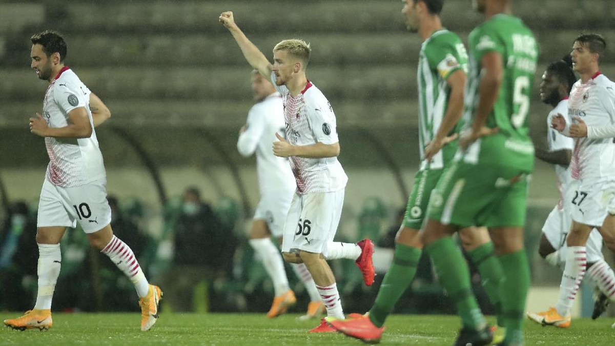 FOTO: Drama Adu Penalti 24 Tendangan Rio Ave vs Milan