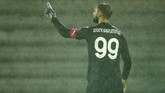 FOTO: Drama Adu Penalti 24 Tendangan Rio Ave vs Milan Rio Ave vs AC Milan pada playoff Liga Europa harus diakhiri dengan adu penalti 24 tendangan.