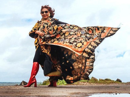 Adu Gaya 9 Public Figure Pakai Batik, Susi Pudjiastuti hingga Dian Sastro