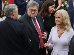 Kellyanne Conway, Mantan Penasihat Trump Juga Positif Corona