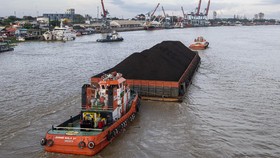 Kapal Tongkang Meledak di Samarinda, Tiga Tewas Ditemukan