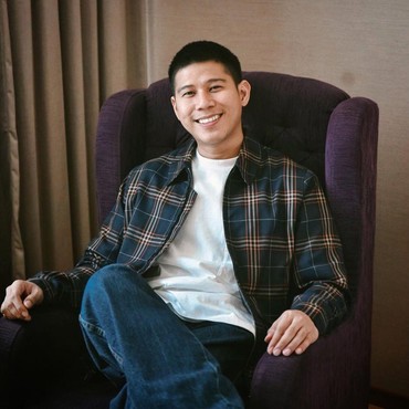 Lirik Lagu Nikmati Rindunya - Nino Kayam